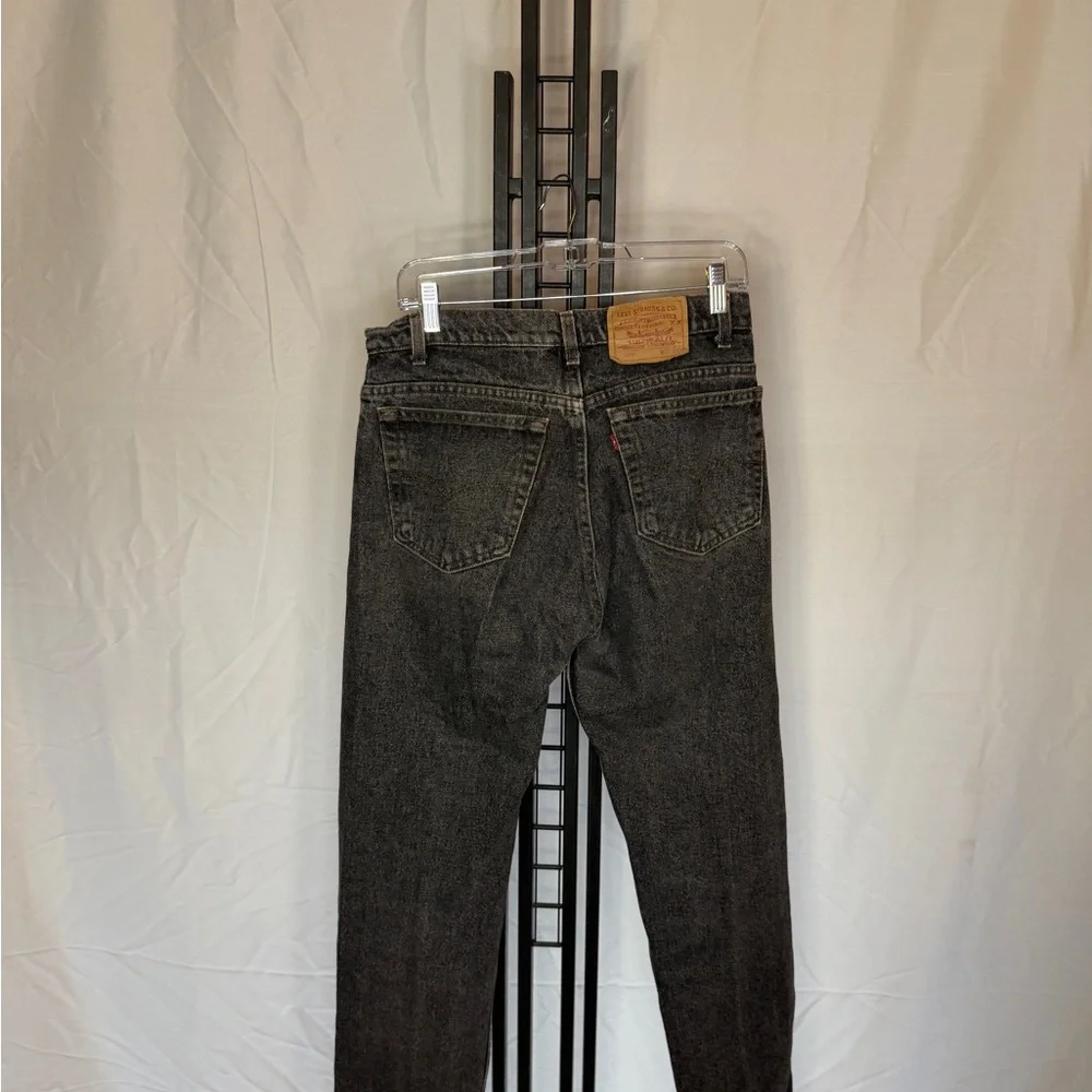 Levi's Men's Dark Gray Relaxed Jeans - Picture 3 of 6